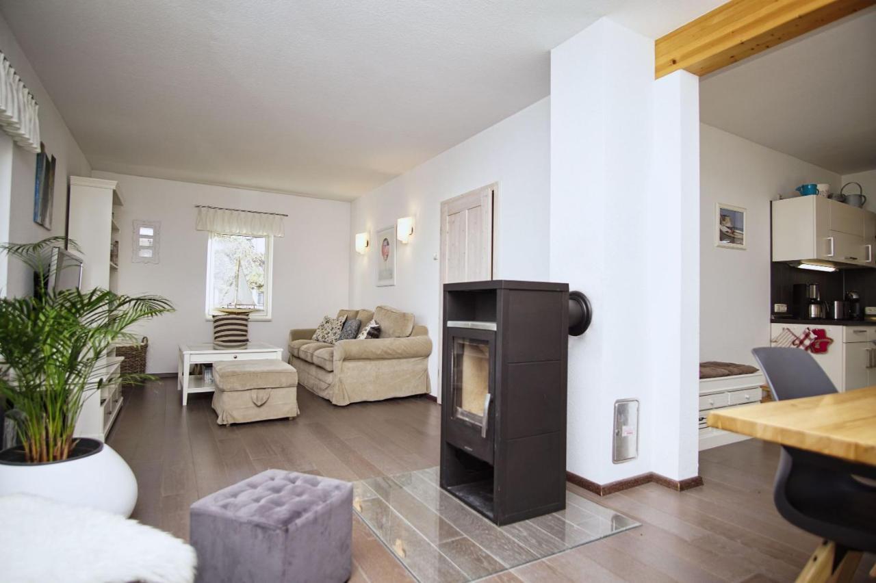 Komfortables Haus Mit Kamin, Sauna, Garten, Terrasse - Ferienhaus Sternschnuppe Wiek auf Rügen Exterior foto