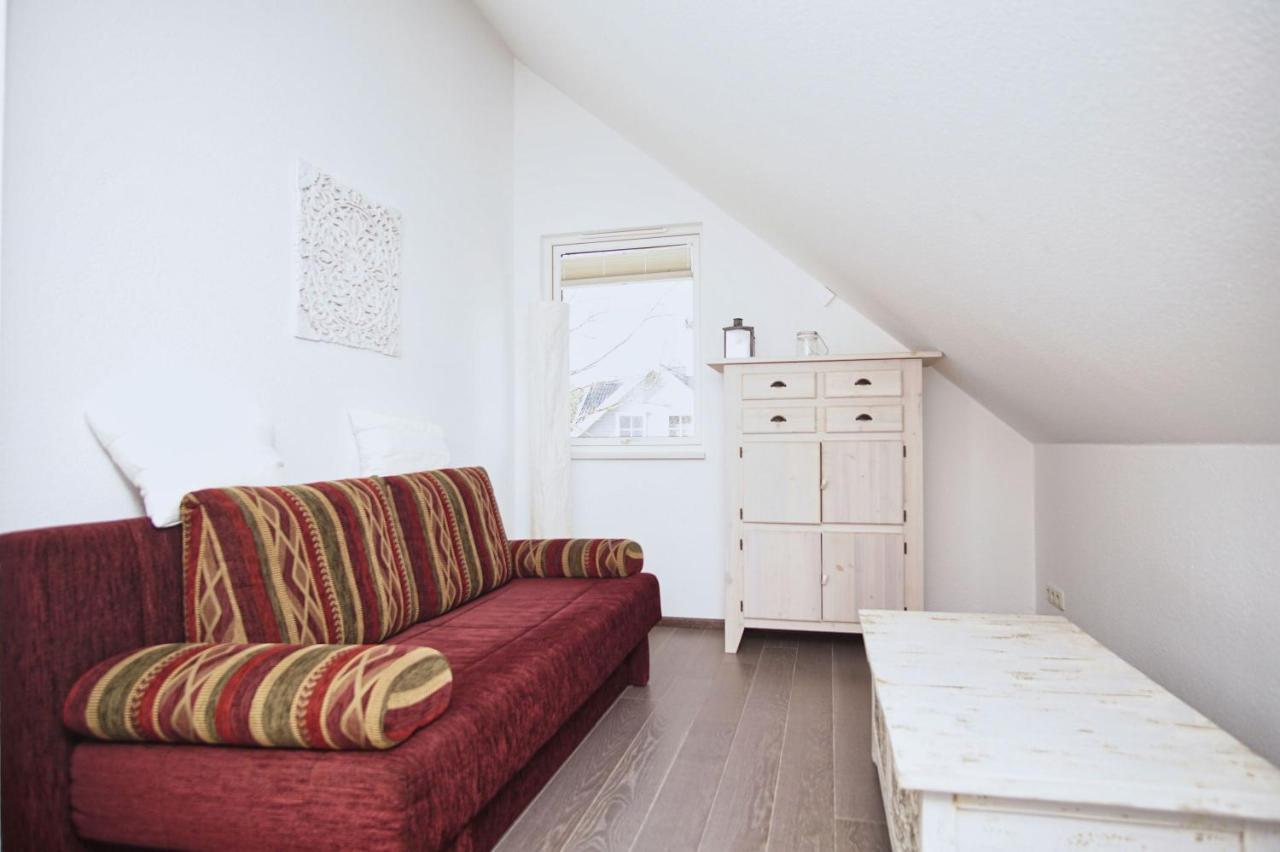 Komfortables Haus Mit Kamin, Sauna, Garten, Terrasse - Ferienhaus Sternschnuppe Wiek auf Rügen Exterior foto